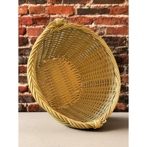 Handwoven Wicker Basket With Sturdy Handle For Storage & Decor - Picture 10 of 11
